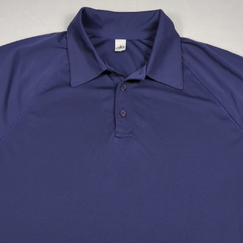 ALO Yoga Men's Polo Shirt - Navy Blue